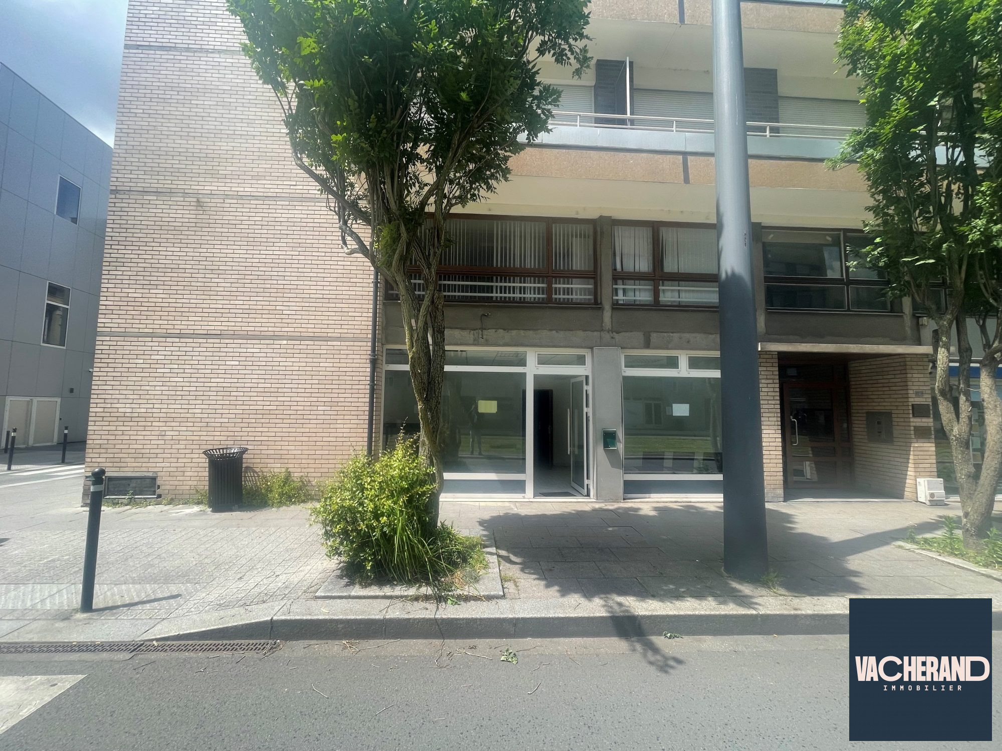 Vente Locaux commerciaux 77m² Valenciennes 1