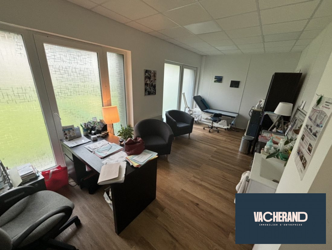 Location Locaux commerciaux 18m² Wasquehal 1