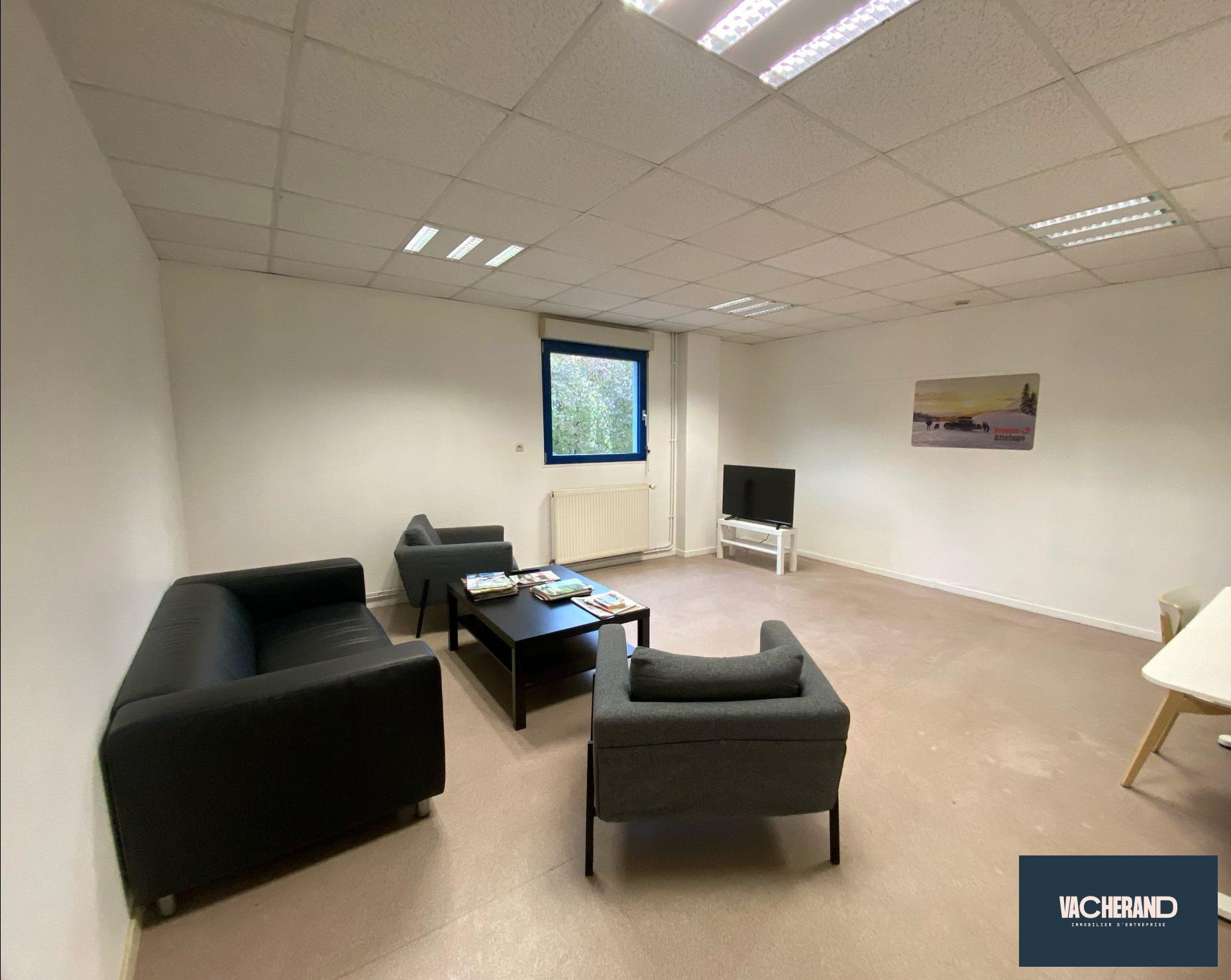 Location Locaux commerciaux 250m² Lens 2